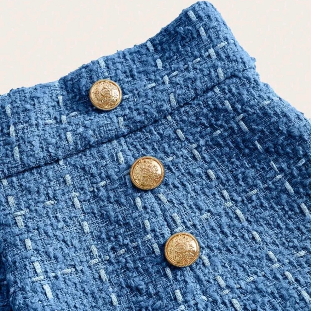 Aveloria Rosie 2pcs Tweed Cropped Bandeau Top And Shorts Set - Picture 3 of 4